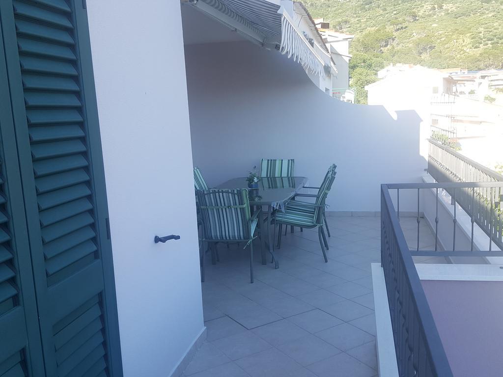 Apartments Pero Podgora Luaran gambar